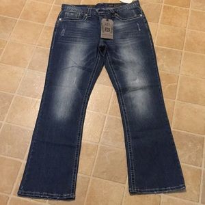 Axel Wolcott W34 L32